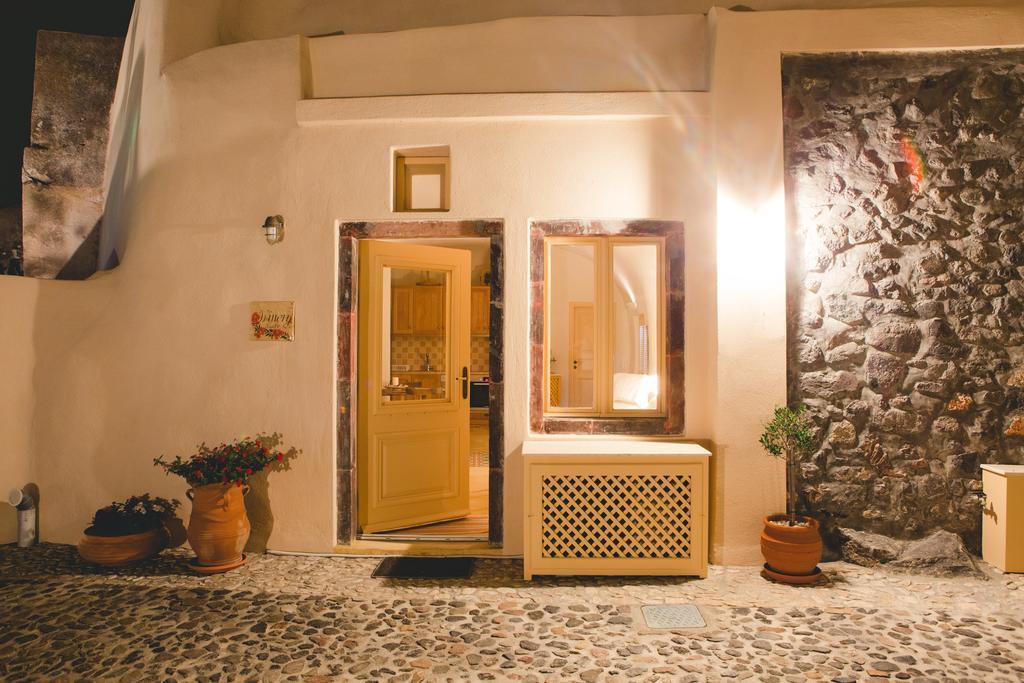 Villa Flora'S House & Cave Winery Pýrgos Exterior foto